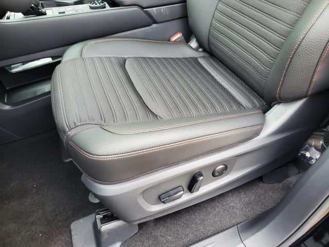 new 2025 Nissan Pathfinder car, priced at $43,960