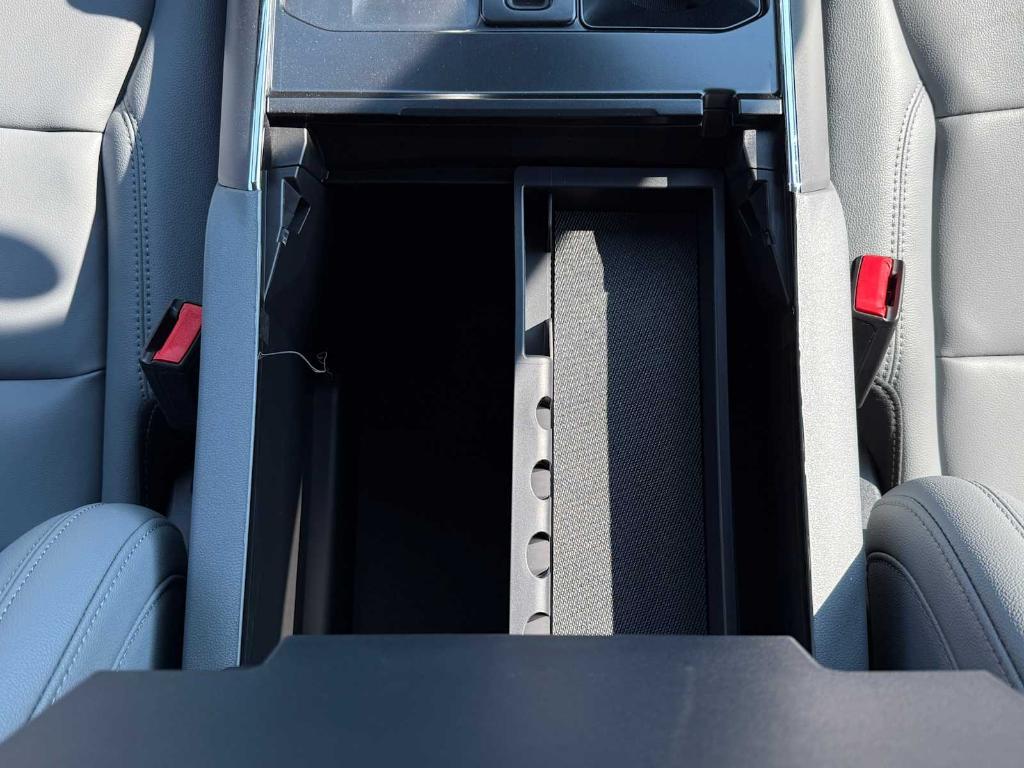 new 2025 Ford F-150 Lightning car, priced at $71,637