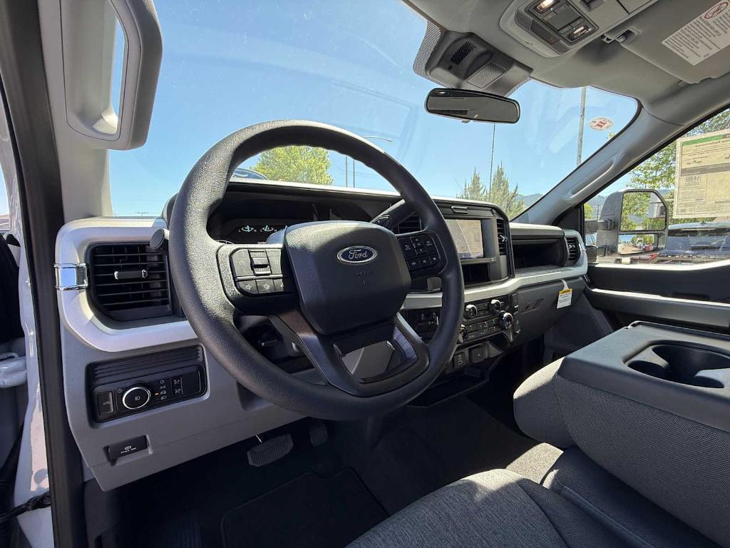 new 2025 Ford F-250 car, priced at $60,013