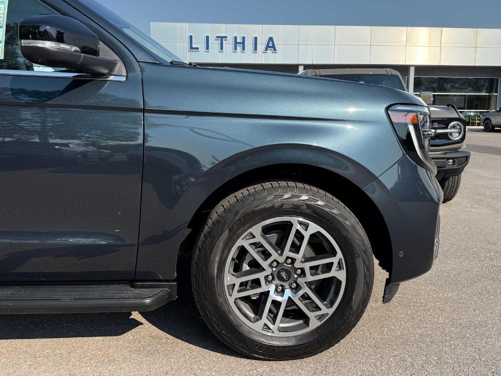 new 2025 Ford Expedition Max car, priced at $76,010