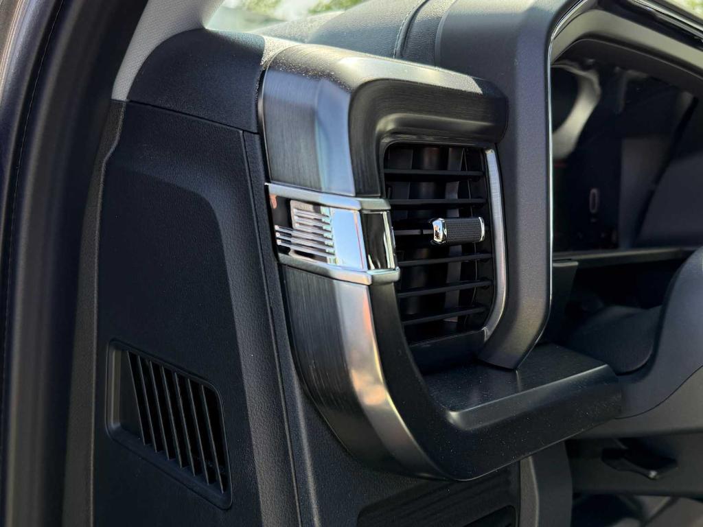new 2025 Ford F-250 car, priced at $89,172