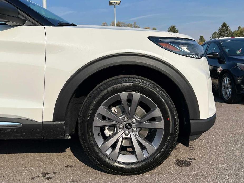 new 2025 Ford Explorer car, priced at $50,301