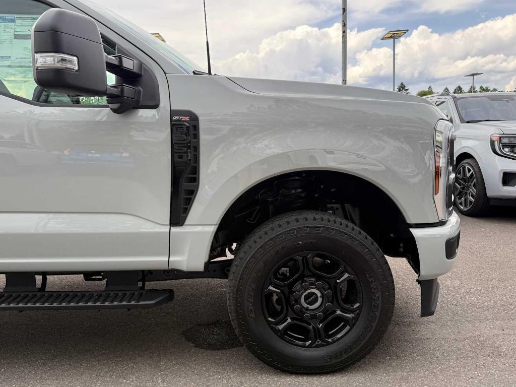 new 2025 Ford F-250 car, priced at $58,727