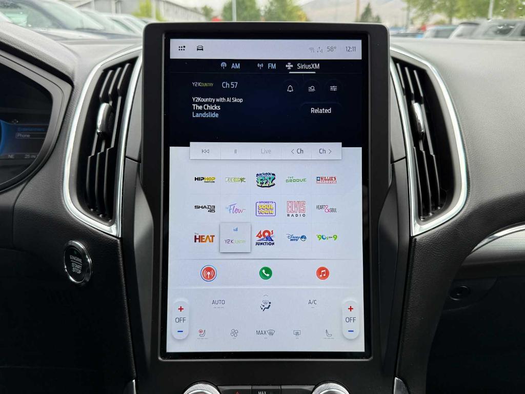 used 2024 Ford Edge car, priced at $29,104