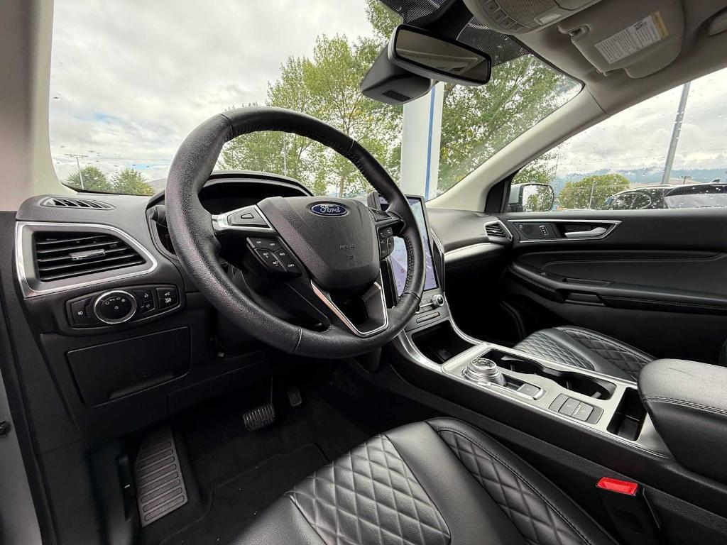 used 2024 Ford Edge car, priced at $29,104