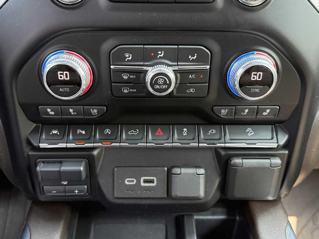 used 2021 GMC Sierra 1500 car, priced at $38,911