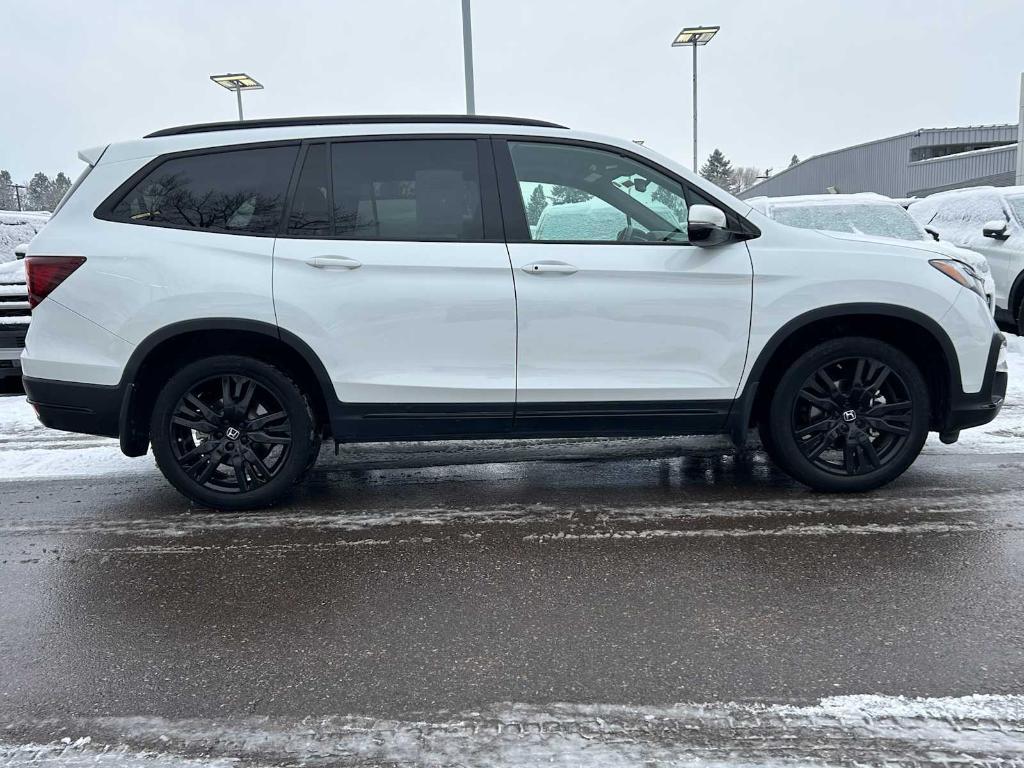 used 2022 Honda Pilot car, priced at $39,995