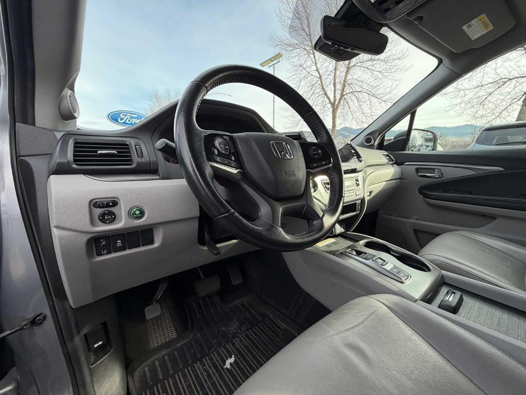 used 2021 Honda Pilot car, priced at $24,901