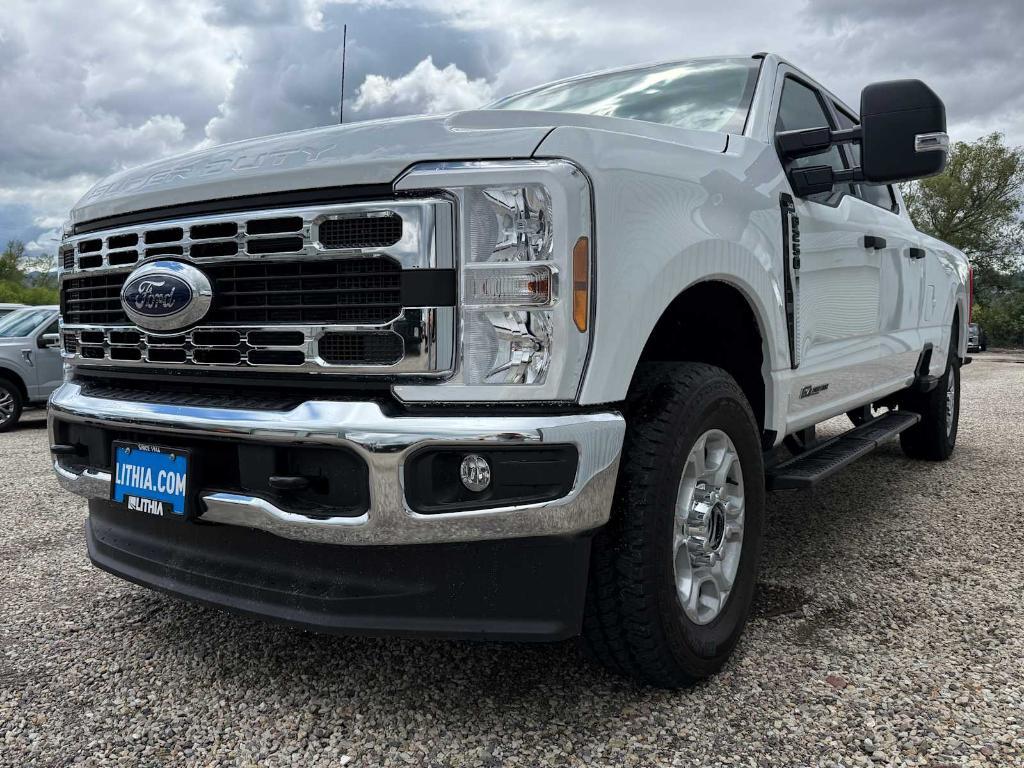 new 2025 Ford F-250 car, priced at $67,615