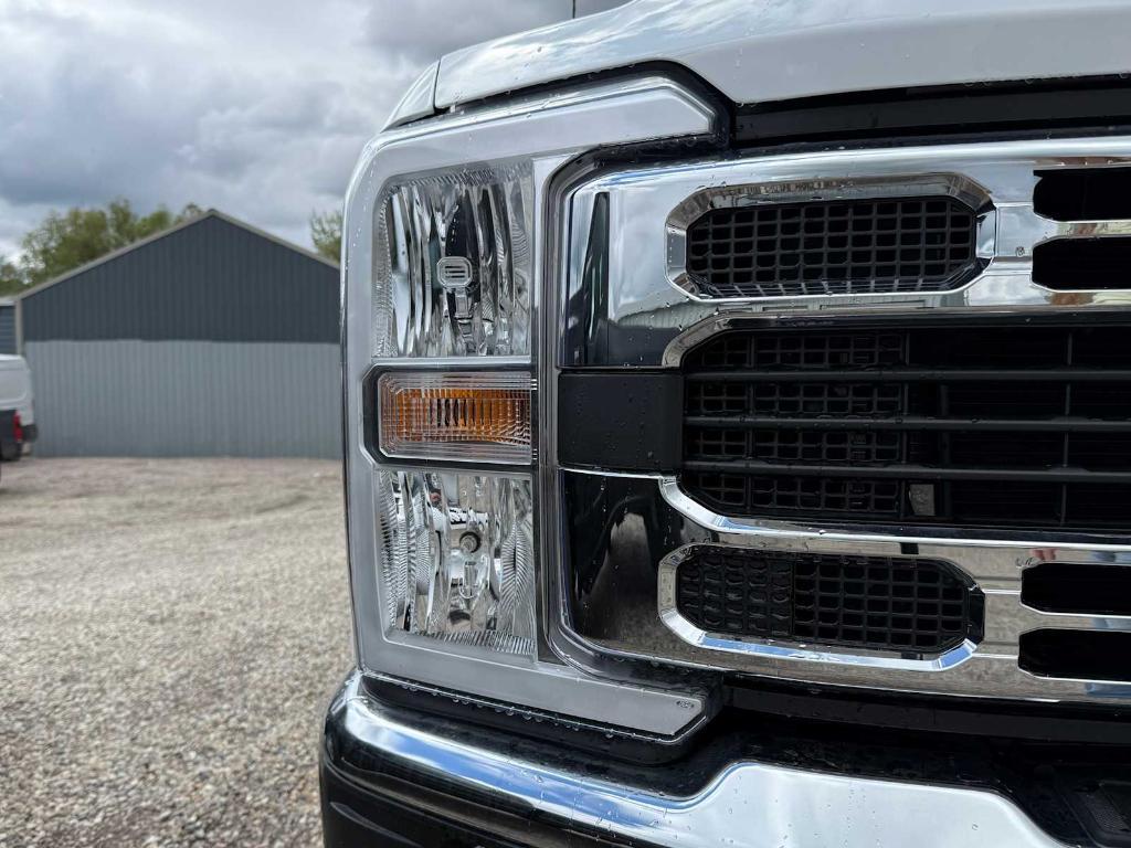 new 2025 Ford F-250 car, priced at $67,615
