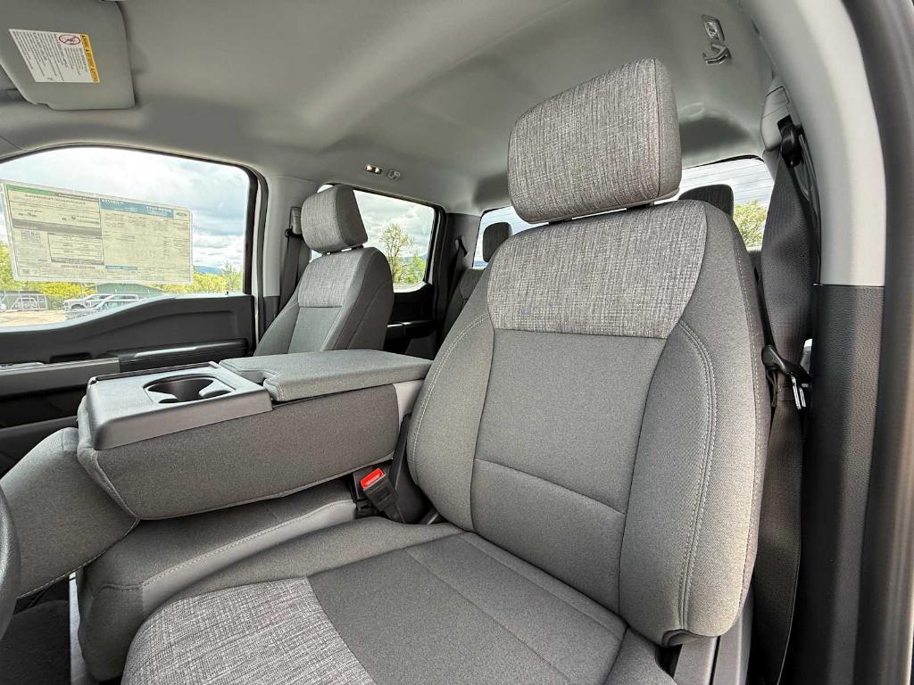 new 2025 Ford F-250 car, priced at $67,615