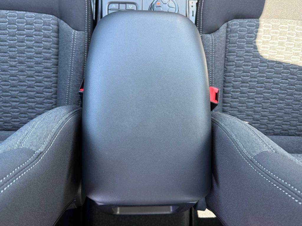 new 2025 Ford Ranger car, priced at $38,311