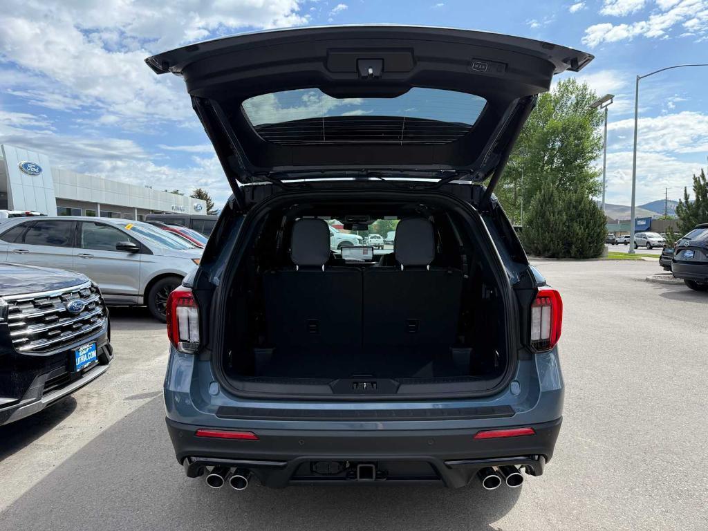new 2025 Ford Explorer car, priced at $62,614