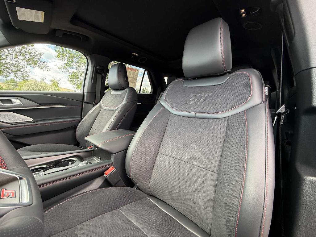 new 2025 Ford Explorer car, priced at $62,614