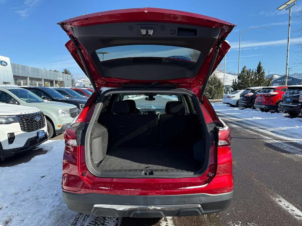 used 2022 Chevrolet Equinox car, priced at $23,301