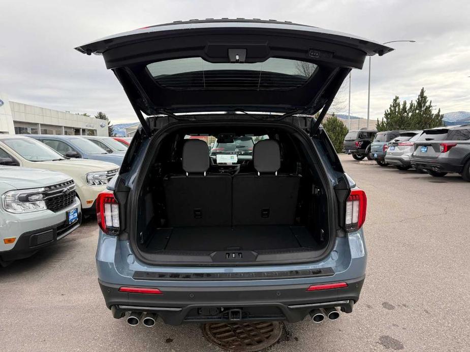 new 2025 Ford Explorer car, priced at $62,179