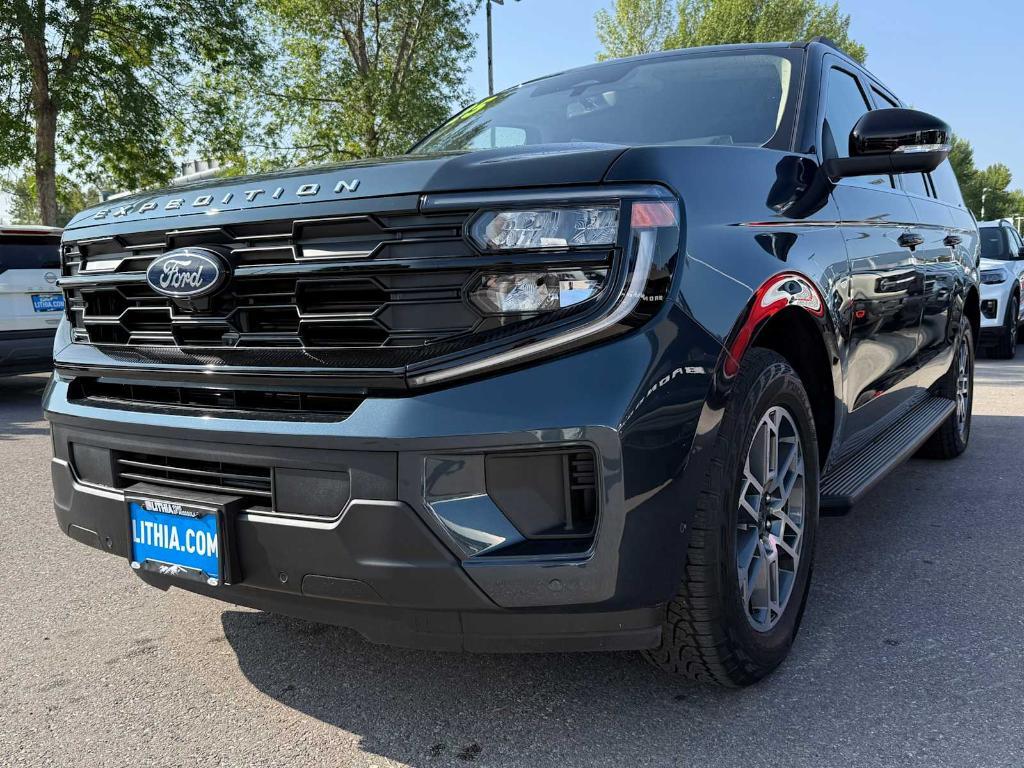 new 2025 Ford Expedition Max car, priced at $75,615