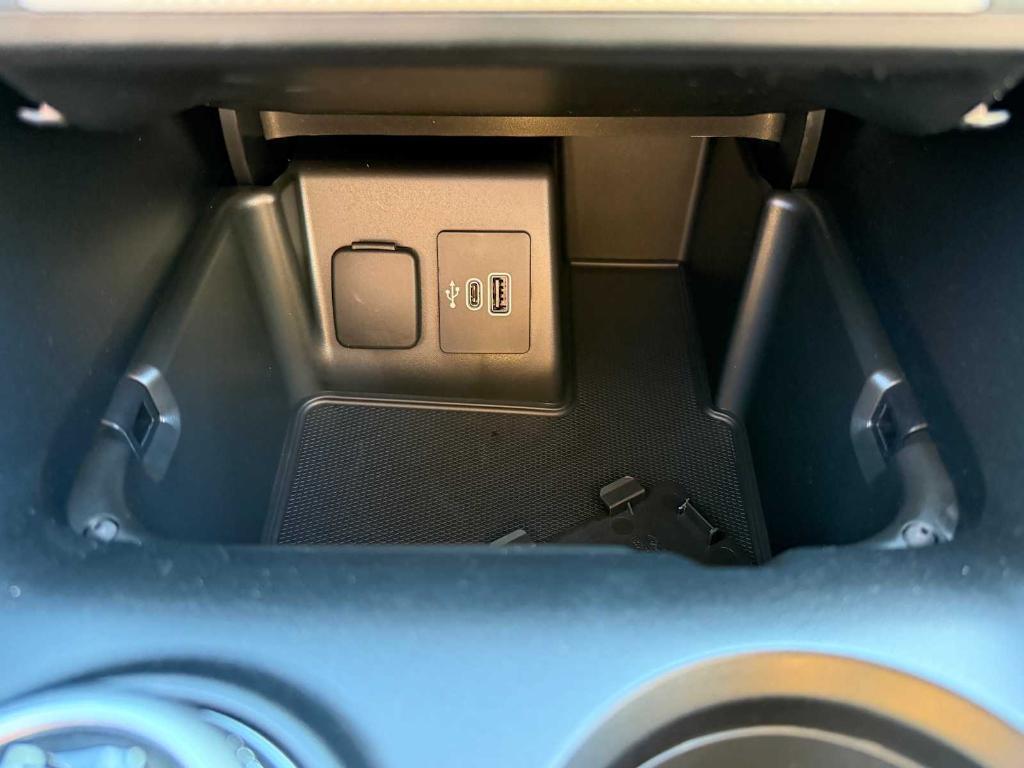 new 2025 Ford Explorer car, priced at $45,464