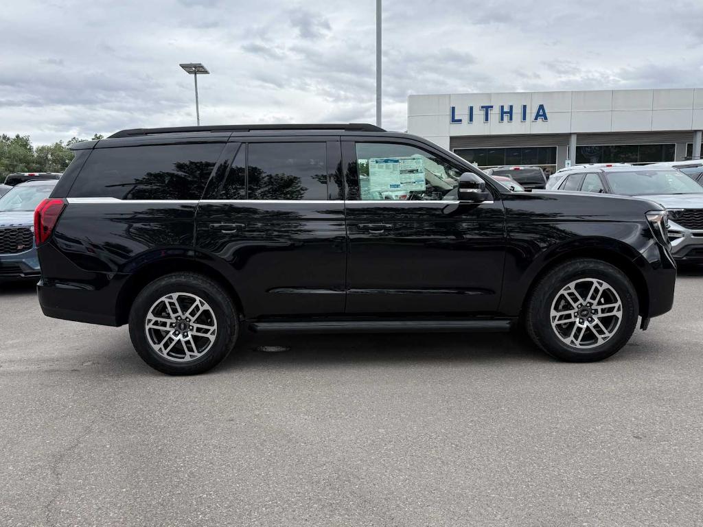 new 2025 Ford Expedition car, priced at $71,920