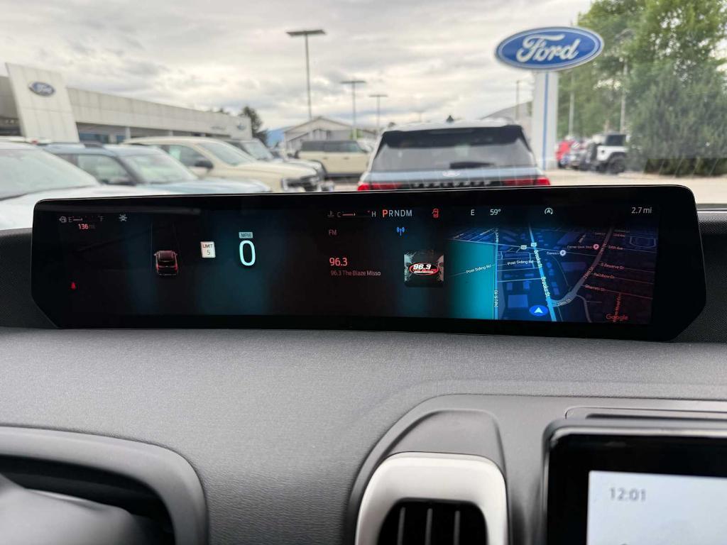 new 2025 Ford Expedition car, priced at $71,920