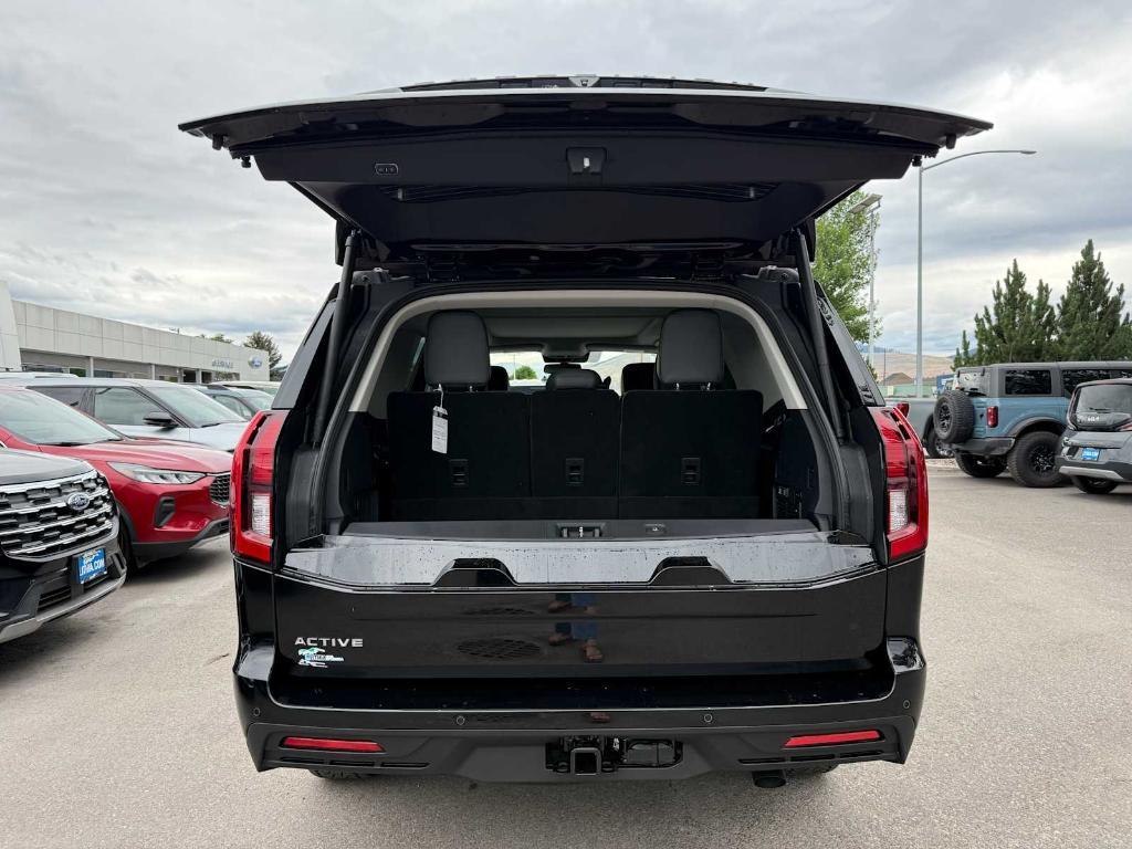 new 2025 Ford Expedition car, priced at $71,920