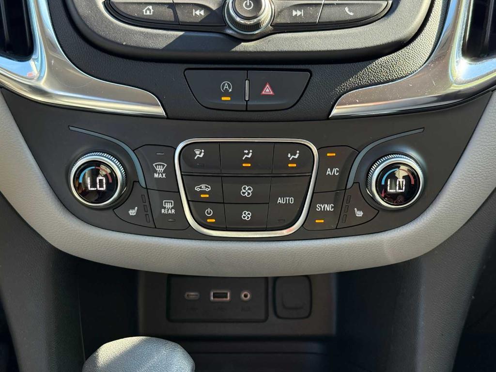used 2024 Chevrolet Equinox car, priced at $25,564