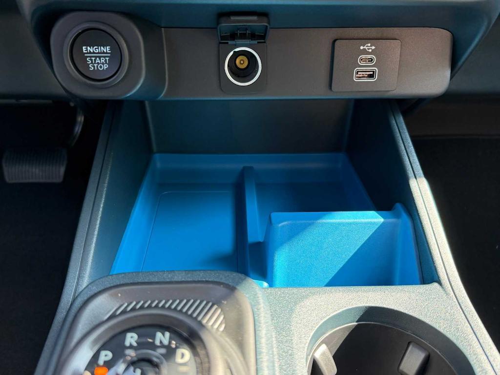 new 2025 Ford Maverick car, priced at $35,902