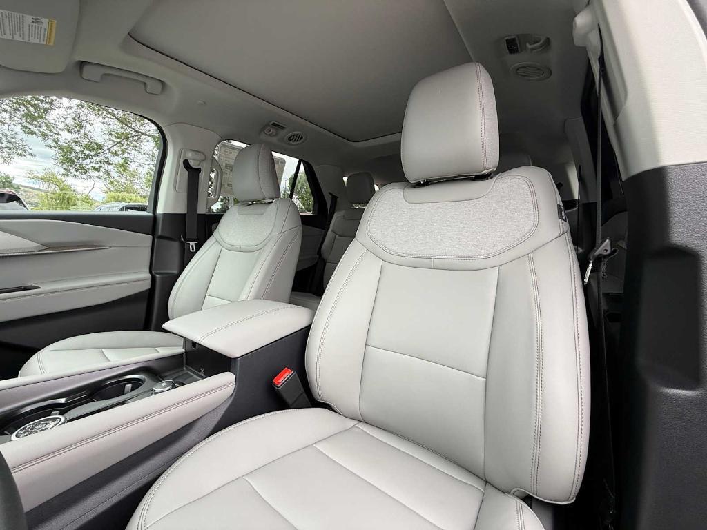 new 2025 Ford Explorer car, priced at $50,100