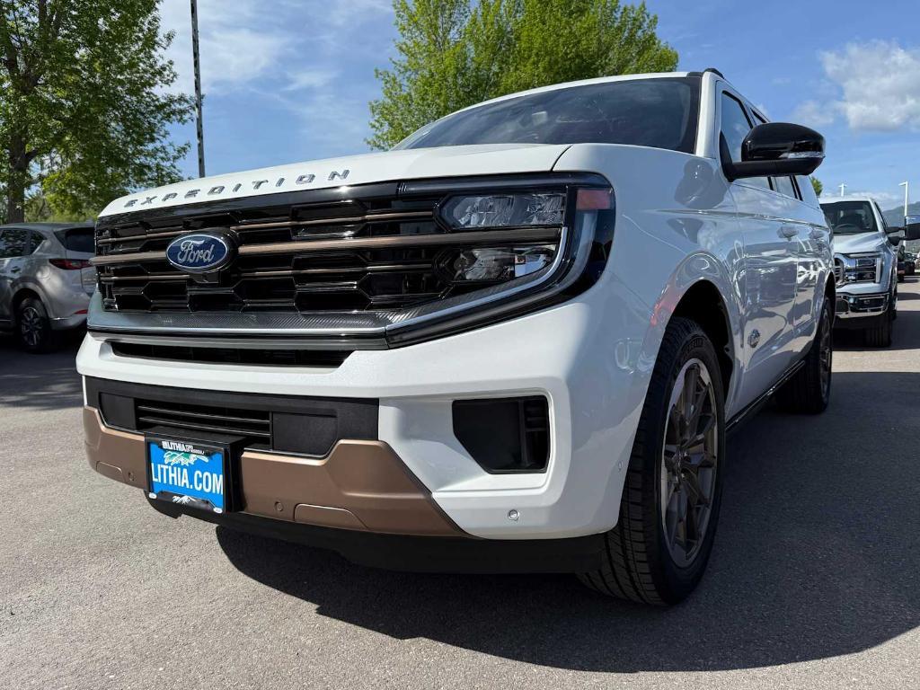 new 2025 Ford Expedition Max car, priced at $90,534