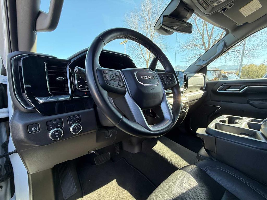 used 2024 GMC Sierra 1500 car, priced at $52,995