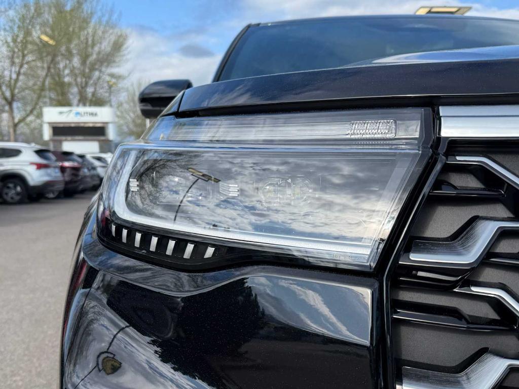 new 2025 Ford Explorer car, priced at $55,089