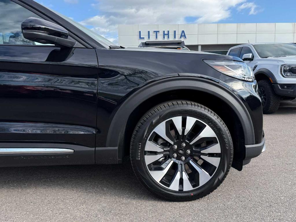 new 2025 Ford Explorer car, priced at $55,089