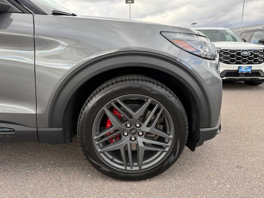 new 2025 Ford Explorer car, priced at $62,193