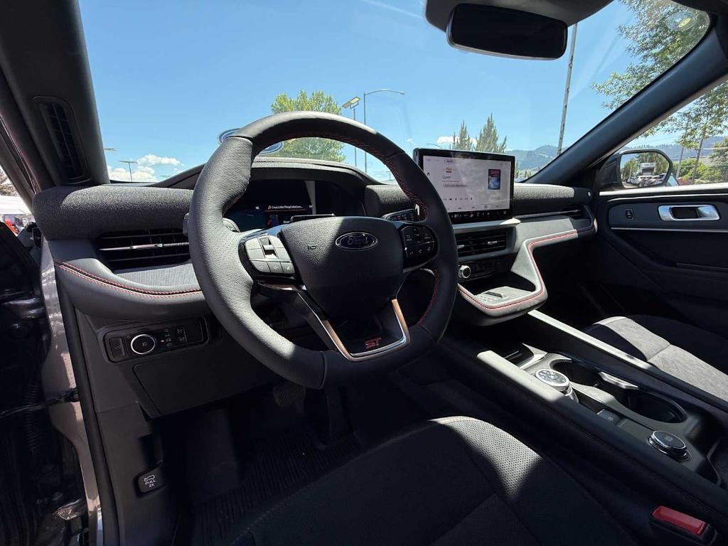 new 2025 Ford Explorer car, priced at $58,600