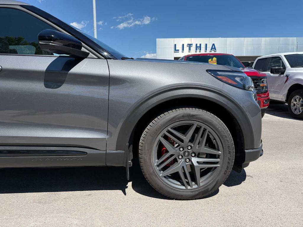 new 2025 Ford Explorer car, priced at $58,600