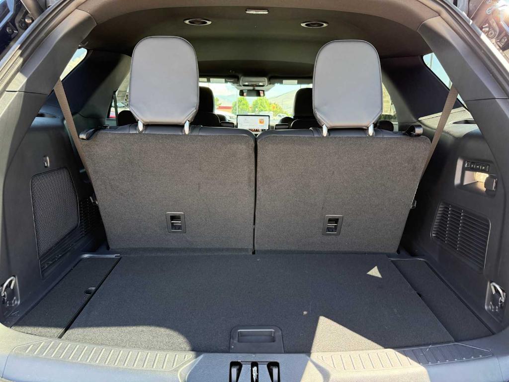 new 2025 Ford Explorer car, priced at $58,600