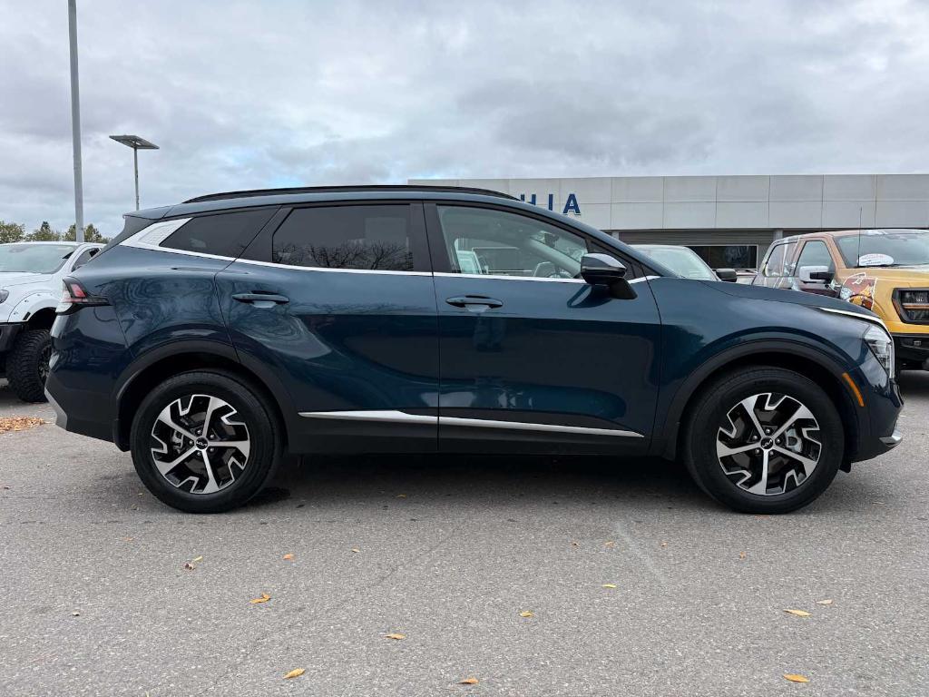 used 2025 Kia Sportage Hybrid car, priced at $29,995