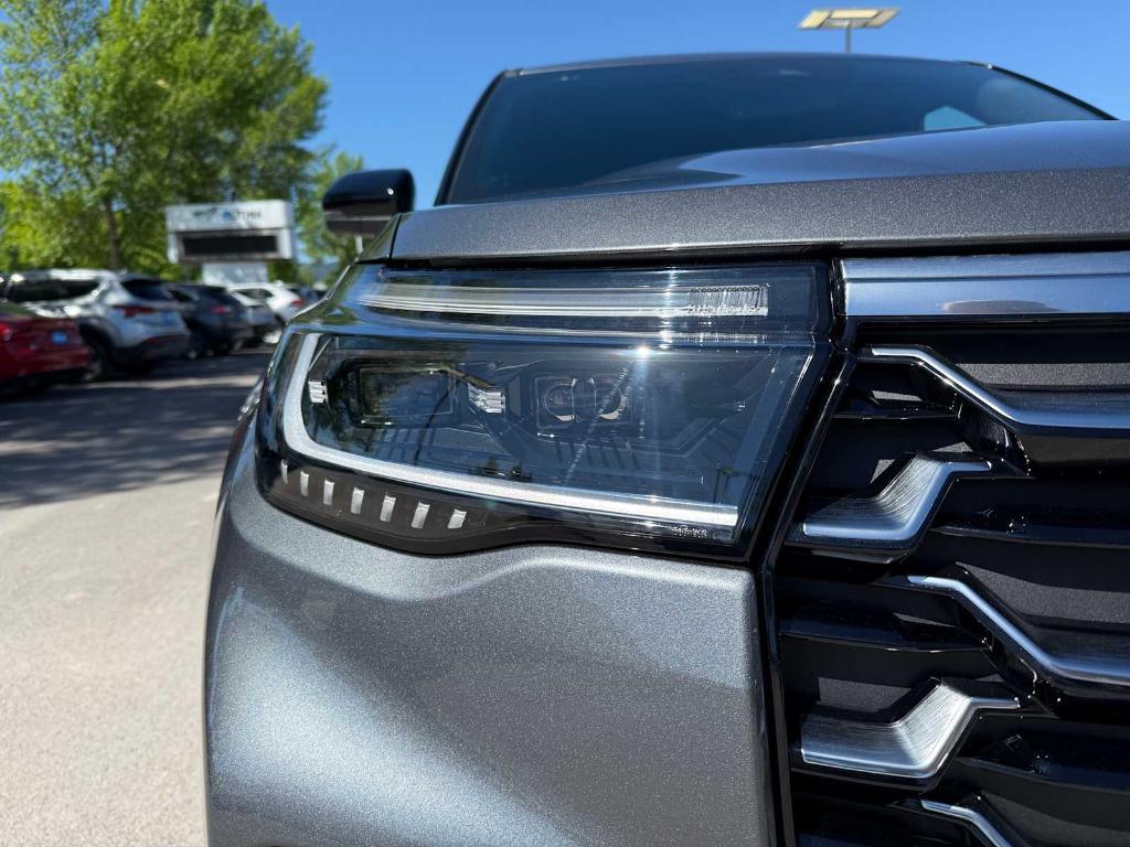 new 2025 Ford Explorer car, priced at $57,055