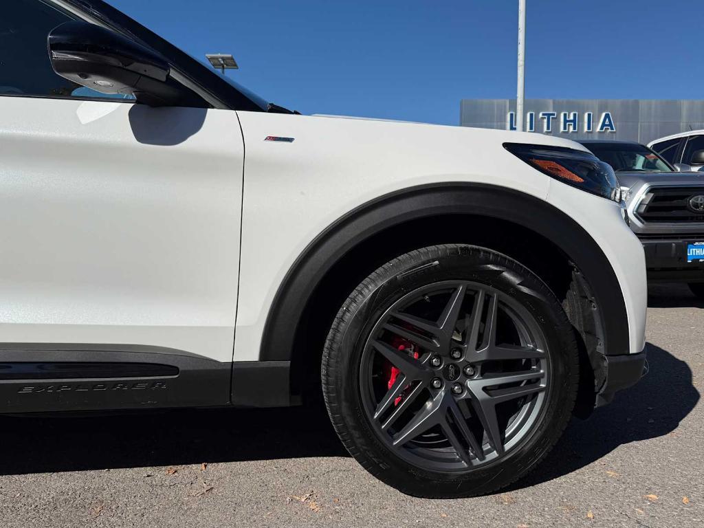 used 2025 Ford Explorer car, priced at $46,000