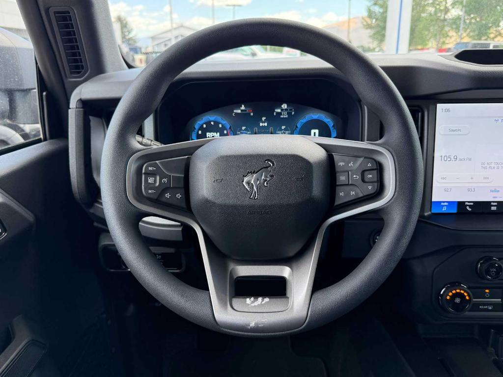 new 2025 Ford Bronco car, priced at $43,752