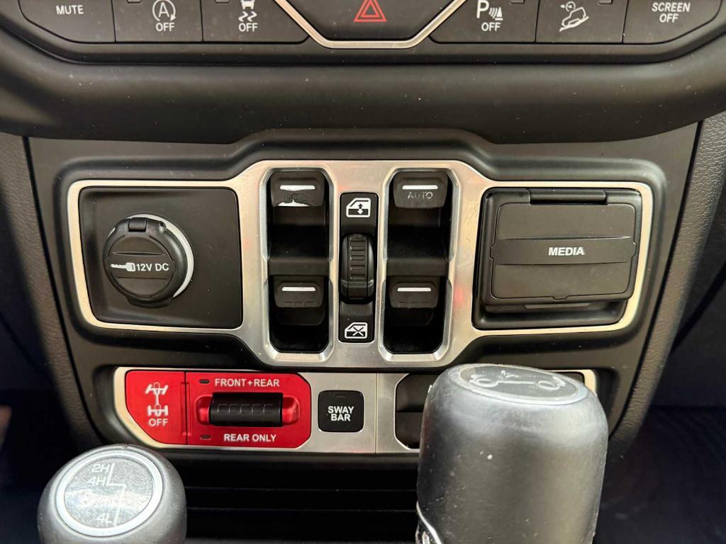 used 2018 Jeep Wrangler Unlimited car, priced at $26,495