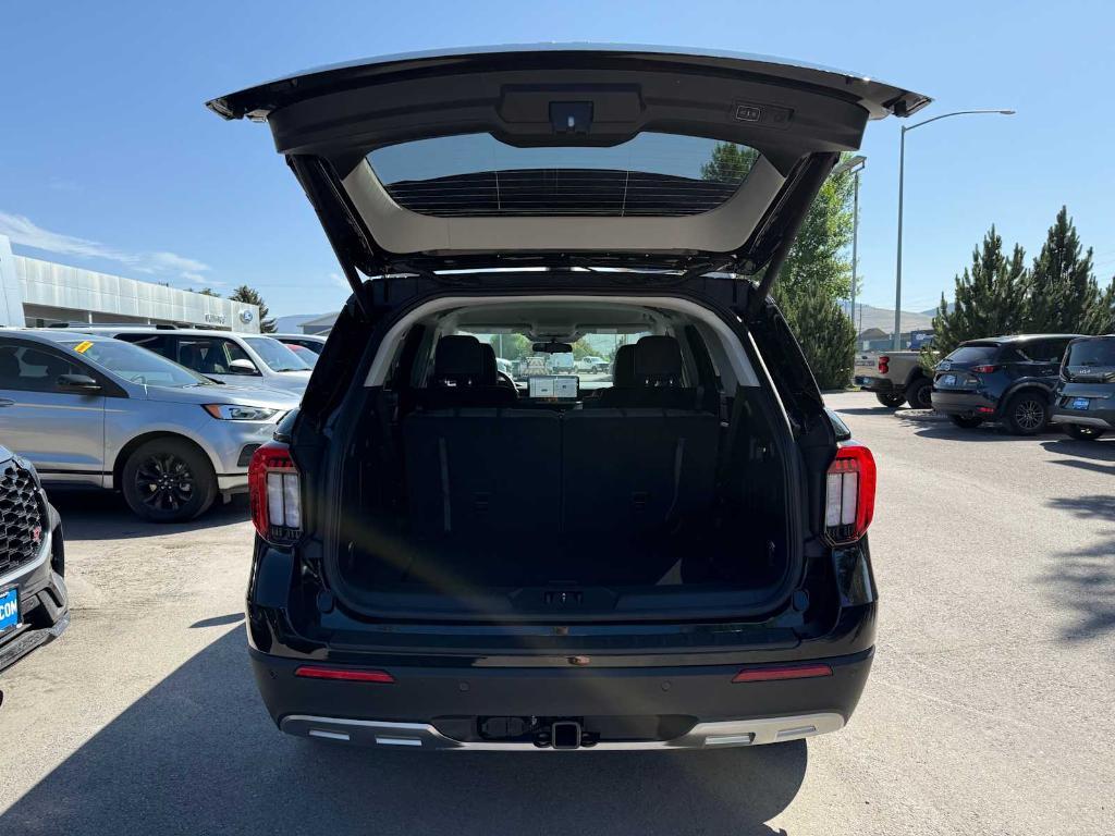 new 2025 Ford Explorer car, priced at $45,918