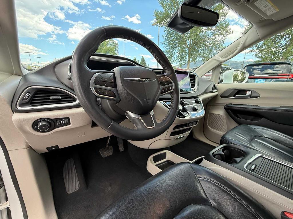 used 2022 Chrysler Pacifica car, priced at $23,000