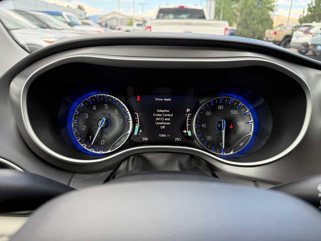 used 2022 Chrysler Pacifica car, priced at $23,000