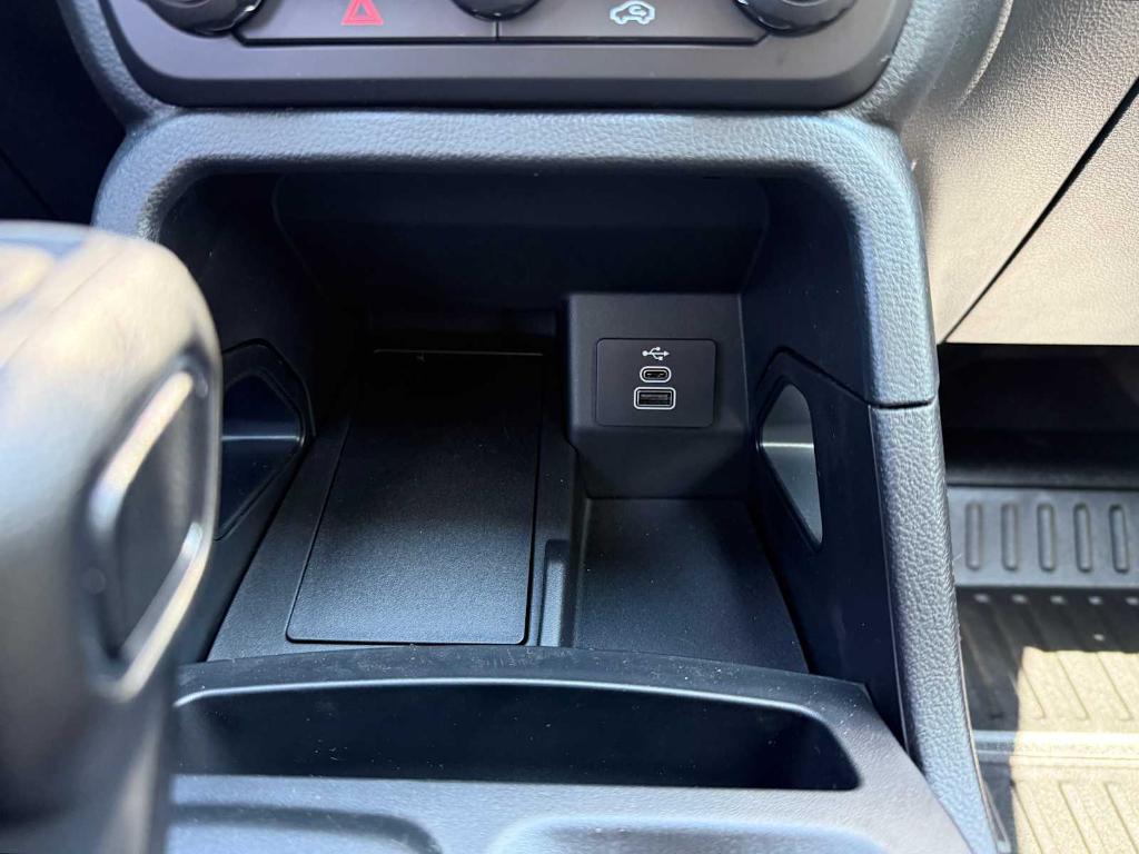 new 2025 Ford Ranger car, priced at $39,028