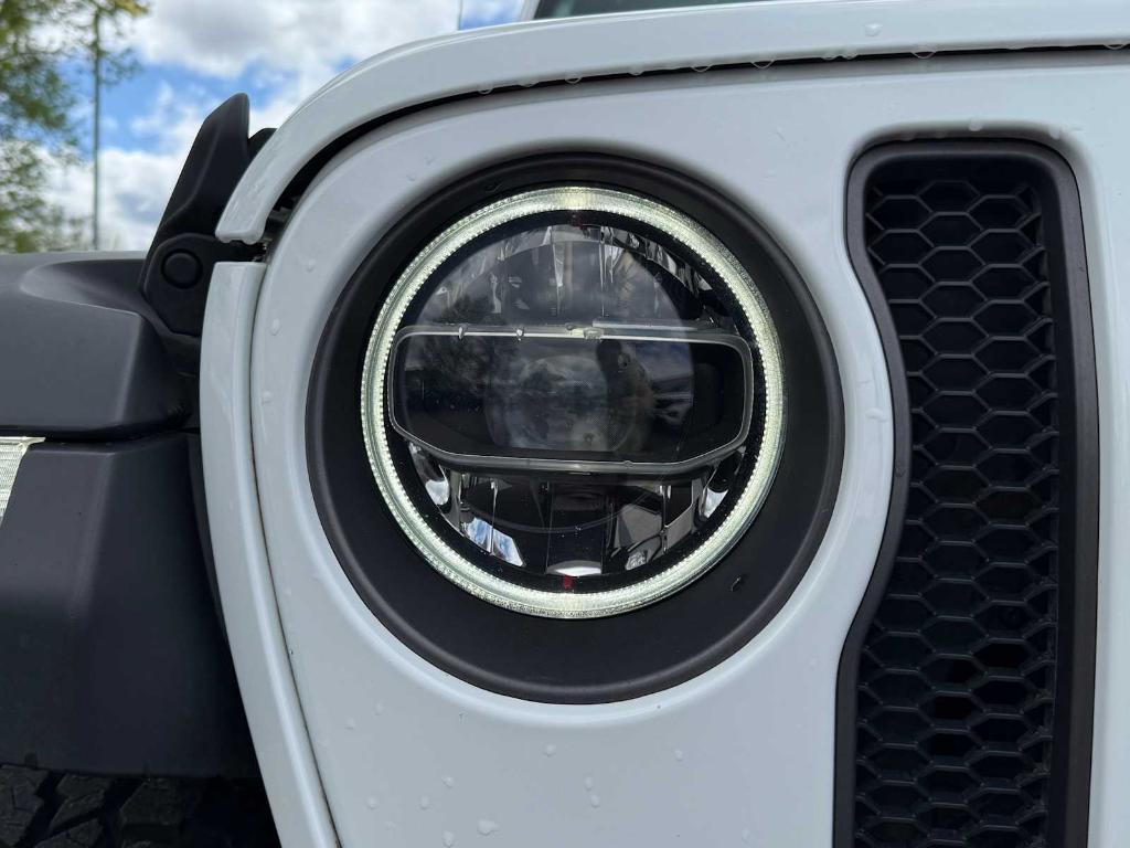used 2021 Jeep Wrangler Unlimited car, priced at $38,677