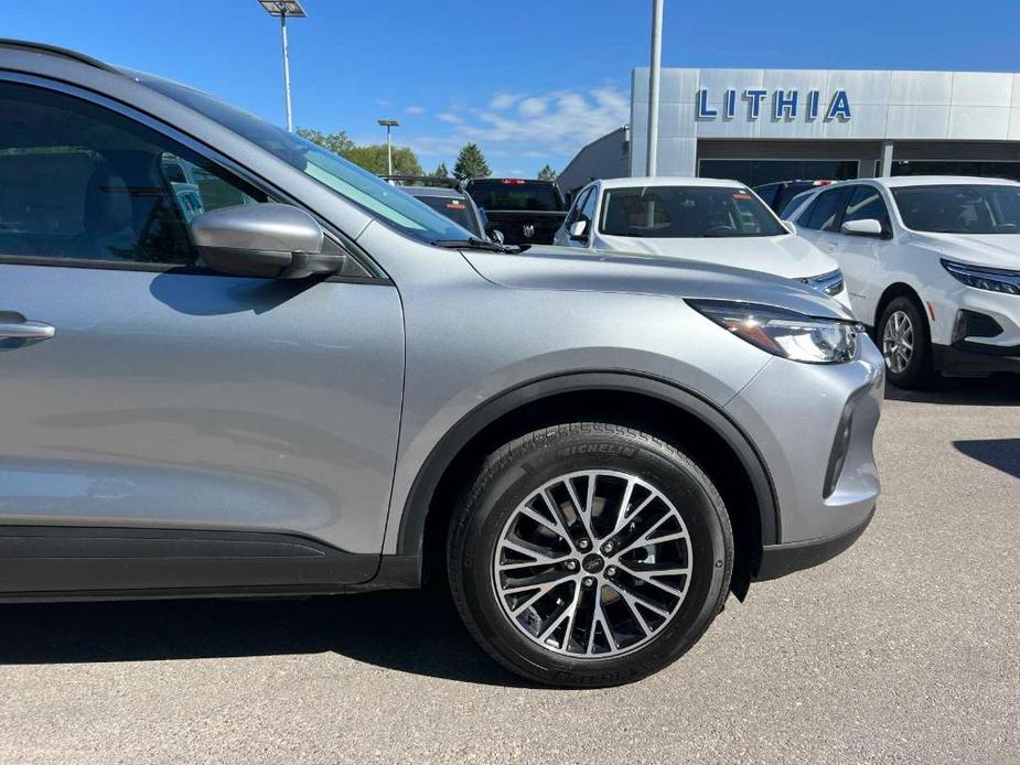 new 2024 Ford Escape car, priced at $41,305