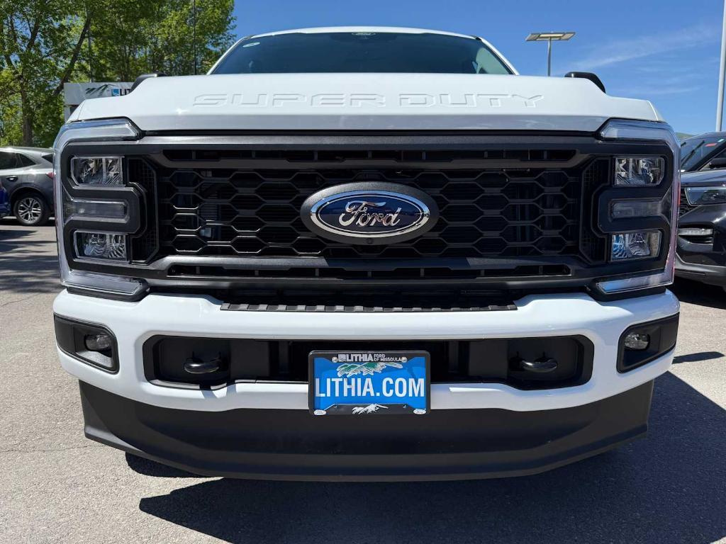 new 2025 Ford F-350 car, priced at $71,557