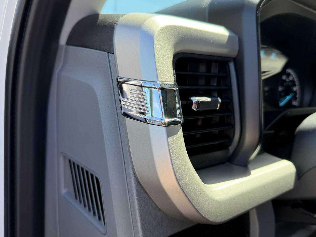 new 2025 Ford F-350 car, priced at $71,557