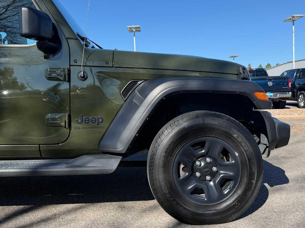 used 2022 Jeep Gladiator car, priced at $33,995